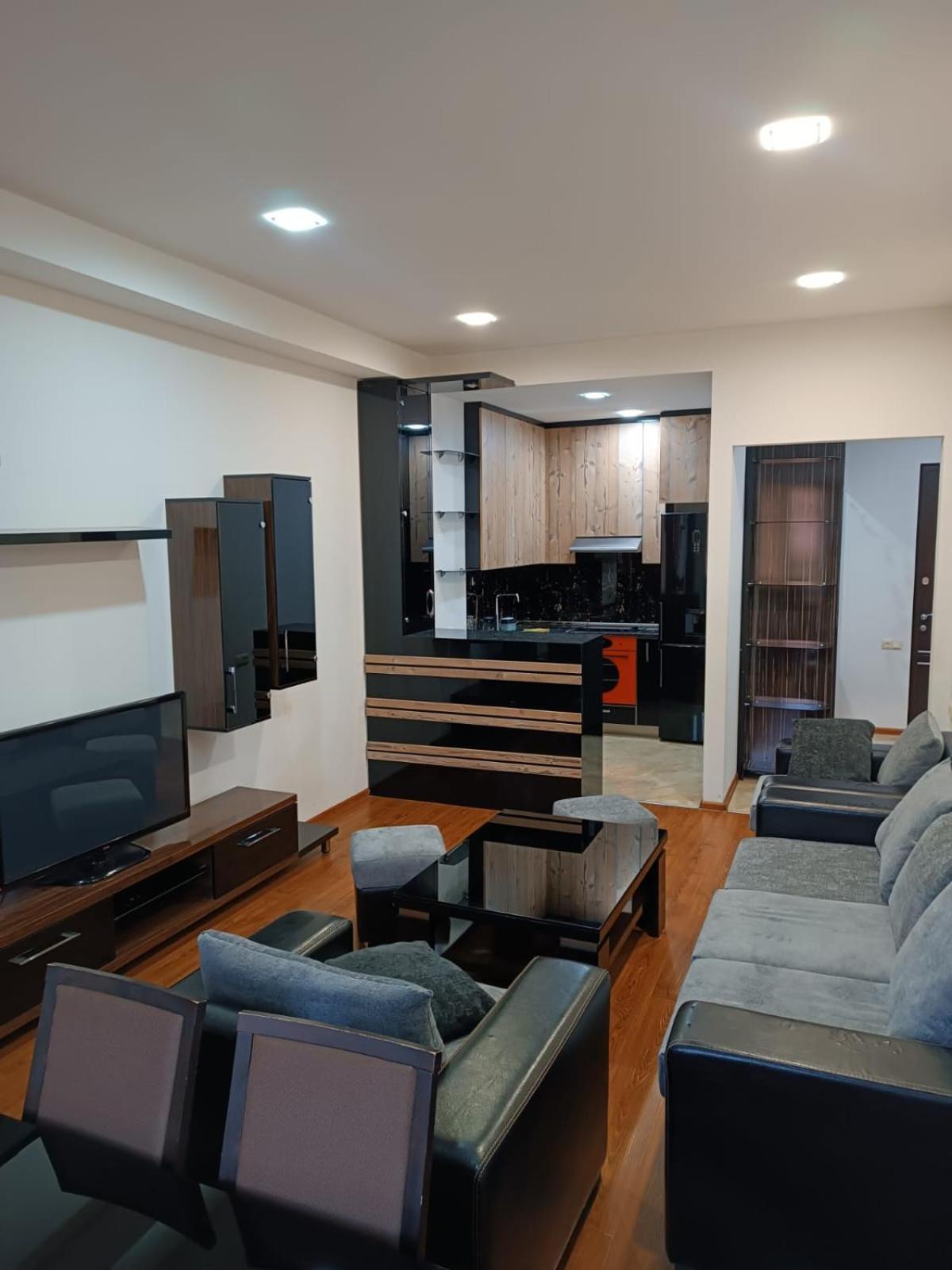 Rent Inn Yerevan On Buzand Street Exterior photo