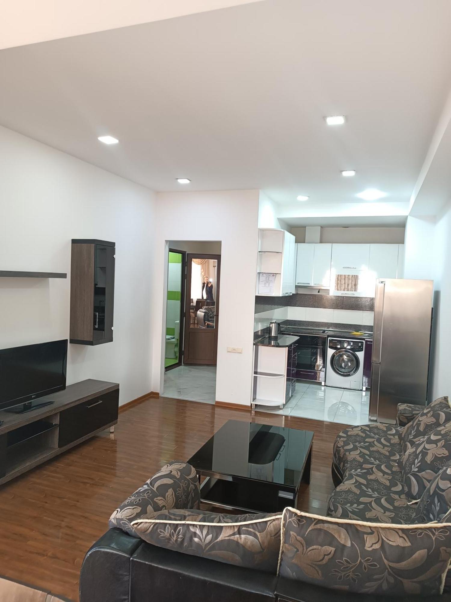 Rent Inn Yerevan On Buzand Street Exterior photo